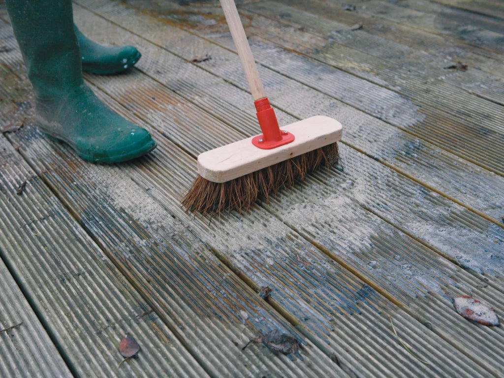 Ronseal Decking Cleaner & Reviver 5L