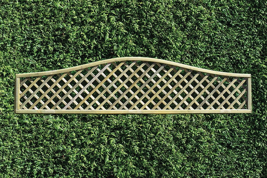Pressure treated Omega diamond lattice trellis, DT21, 300mm shoulder height x 1830mm wide