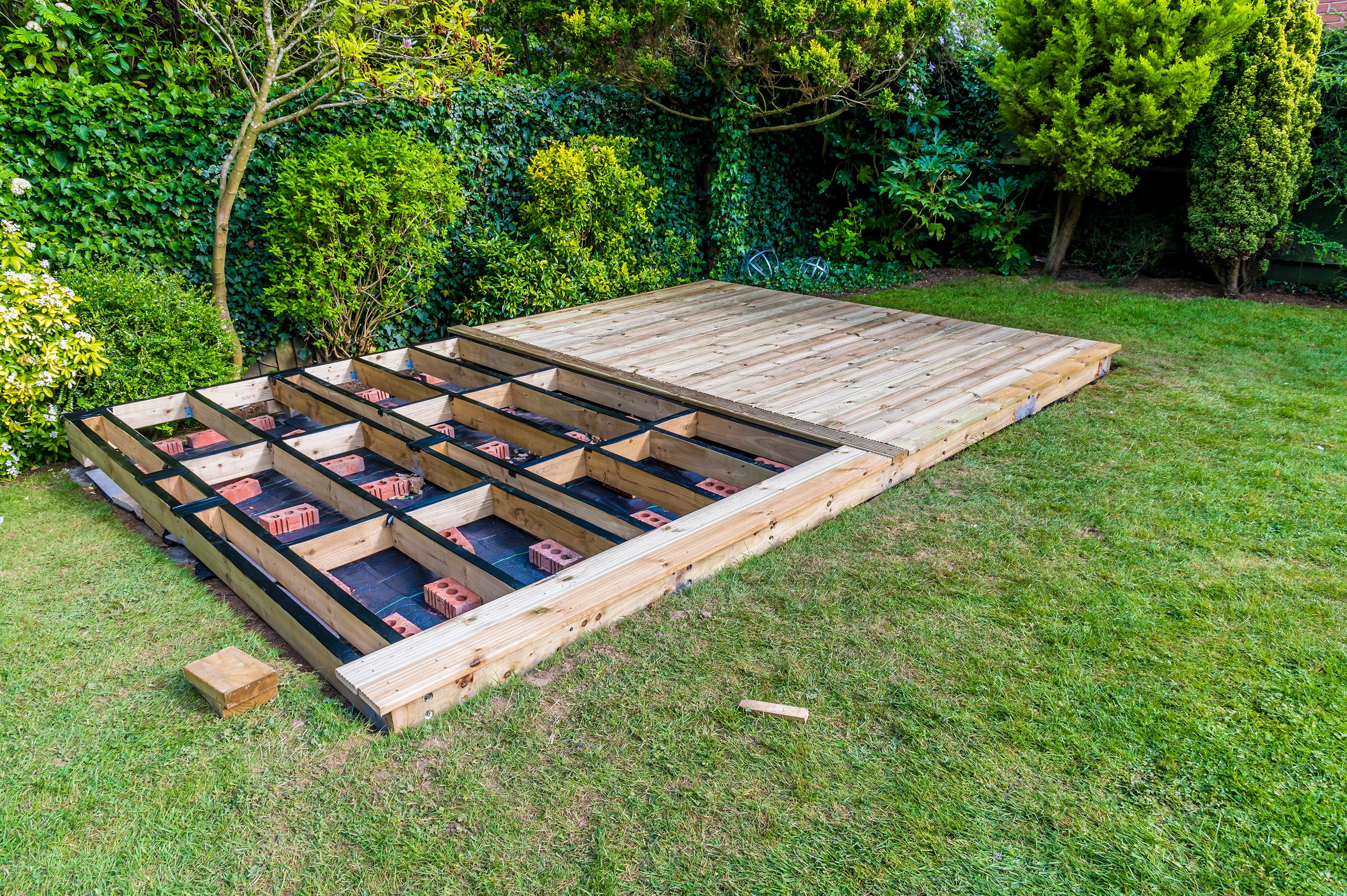 Treated Softwood Decking Boards – Reversible Smooth & Grooved - Wern-wood