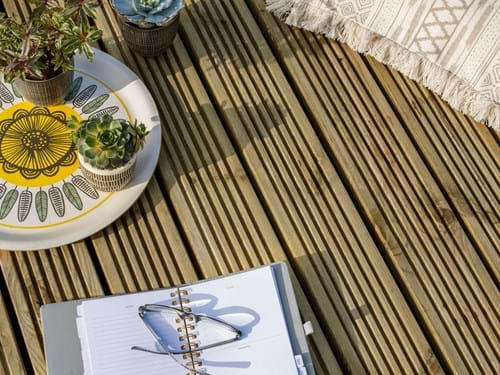 Ronseal Ultimate Protection Decking Oil Natural Oak finish